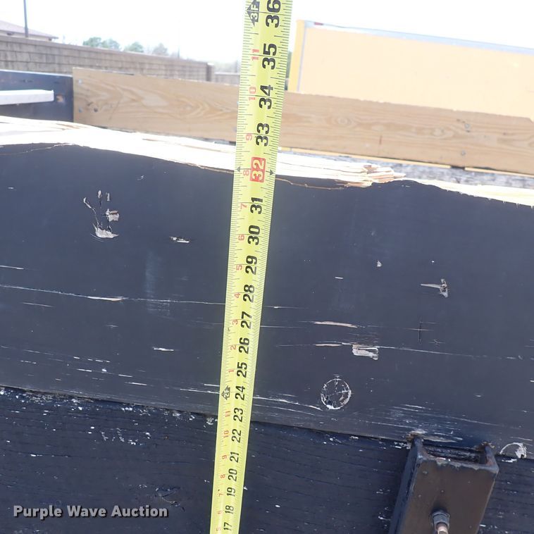 image for item DI1839 1982 Chevrolet C70  dump flatbed truck