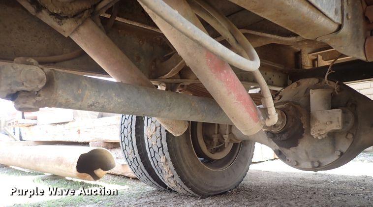 image for item DI1839 1982 Chevrolet C70  dump flatbed truck