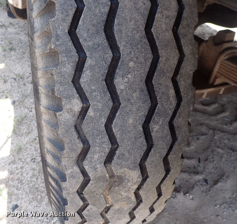 image for item DI1839 1982 Chevrolet C70  dump flatbed truck