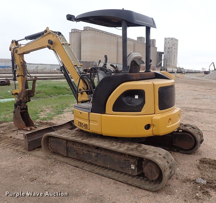 image for item DI1863 2007 Caterpillar 304C CR  mini excavator