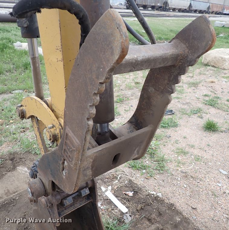 image for item DI1863 2007 Caterpillar 304C CR  mini excavator