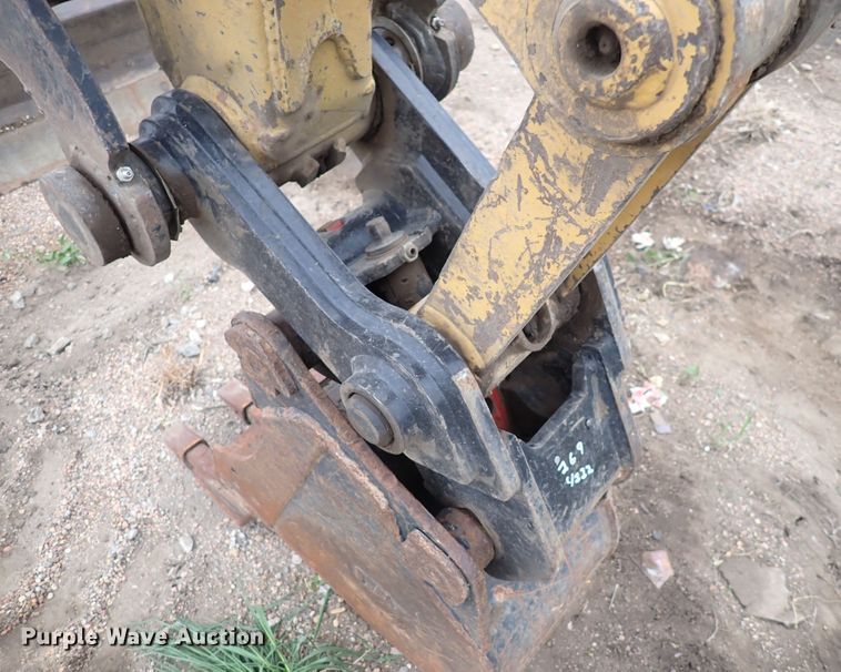 image for item DI1863 2007 Caterpillar 304C CR  mini excavator