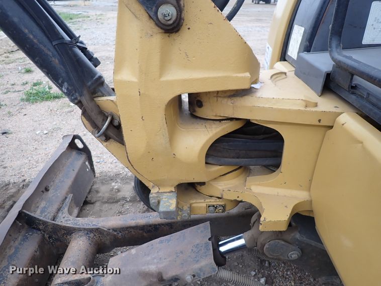 image for item DI1863 2007 Caterpillar 304C CR  mini excavator