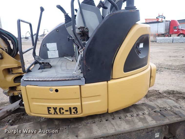 image for item DI1863 2007 Caterpillar 304C CR  mini excavator