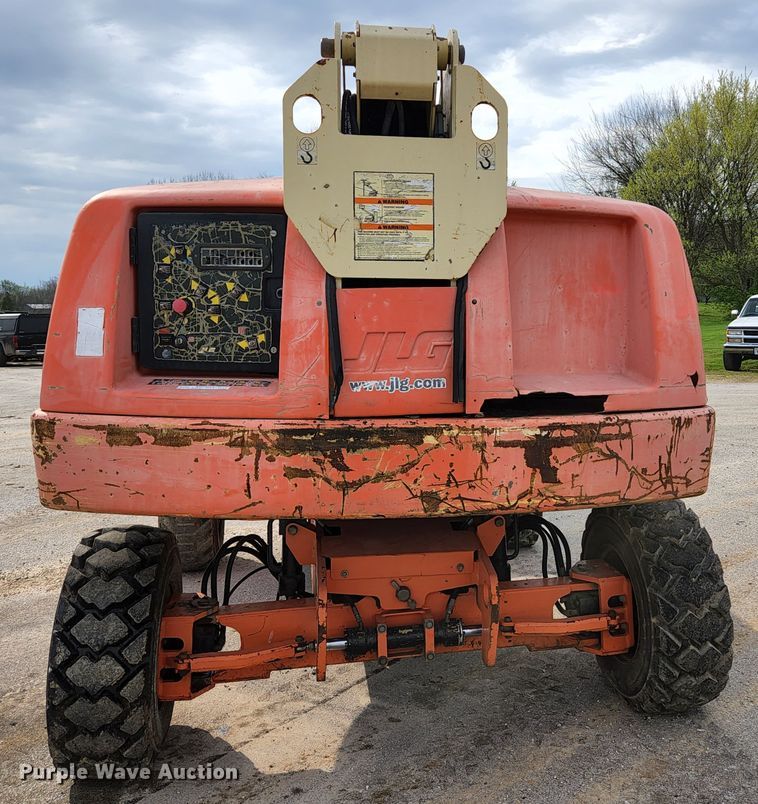image for item DI2263 2004 JLG 460SJ  boom lift
