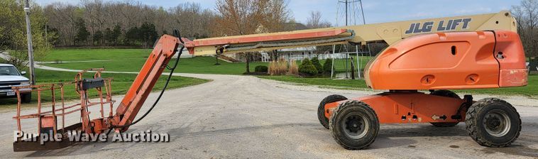 image for item DI2263 2004 JLG 460SJ  boom lift