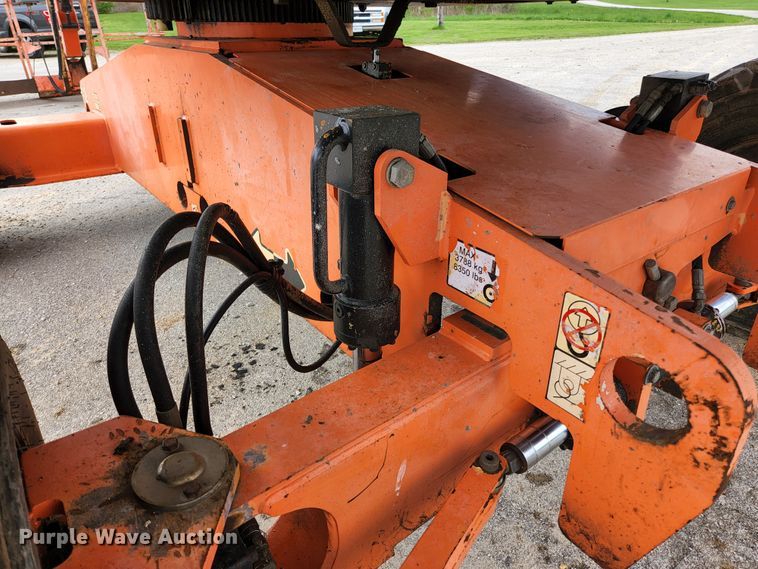 image for item DI2263 2004 JLG 460SJ  boom lift