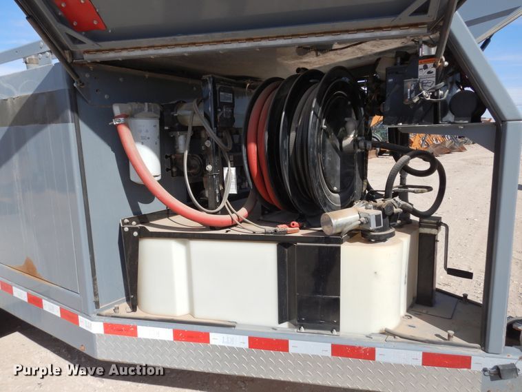 image for item DI8738 2018 Thunder Creek MTT920 fuel trailer