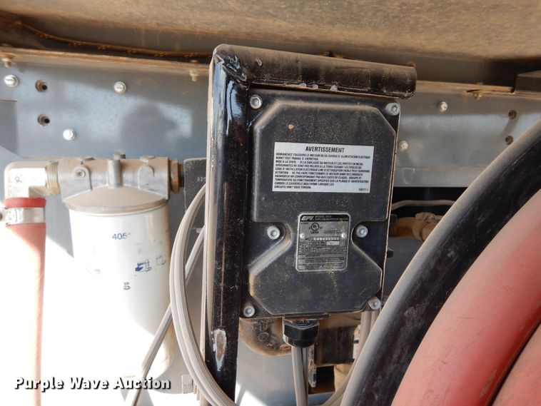 image for item DI8738 2018 Thunder Creek MTT920 fuel trailer