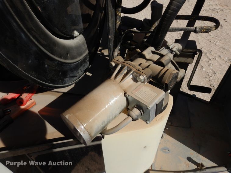 image for item DI8738 2018 Thunder Creek MTT920 fuel trailer