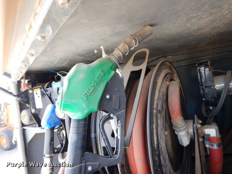 image for item DI8738 2018 Thunder Creek MTT920 fuel trailer