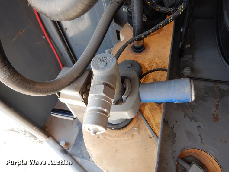 image for item DI8738 2018 Thunder Creek MTT920 fuel trailer