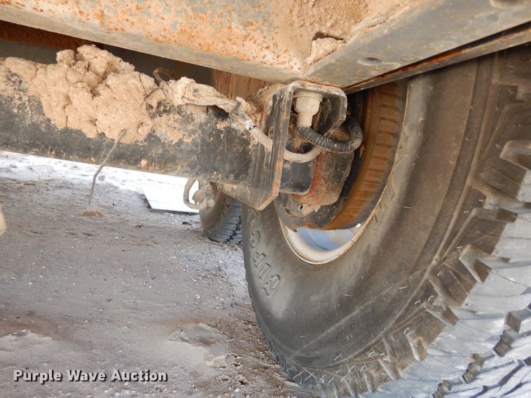 image for item DI8738 2018 Thunder Creek MTT920 fuel trailer