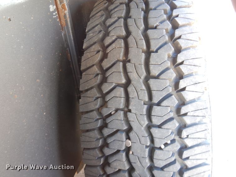 image for item DI8738 2018 Thunder Creek MTT920 fuel trailer