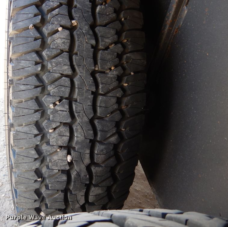 image for item DI8738 2018 Thunder Creek MTT920 fuel trailer