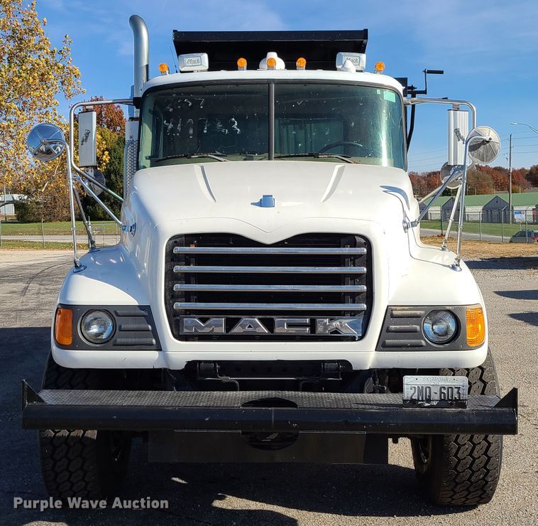 image for item DJ1552 2007 Mack CV713 Granite  dump truck