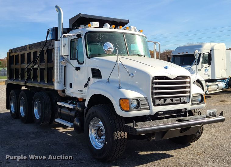 image for item DJ1552 2007 Mack CV713 Granite  dump truck