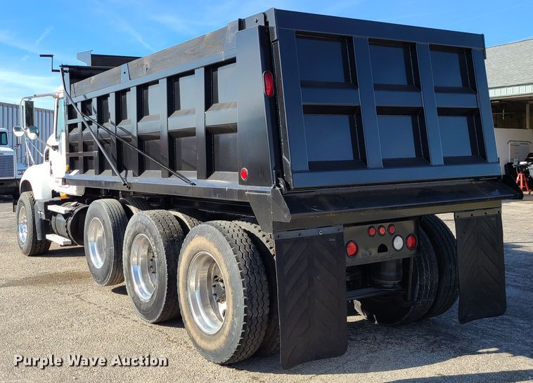 image for item DJ1552 2007 Mack CV713 Granite  dump truck