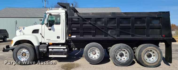 image for item DJ1552 2007 Mack CV713 Granite  dump truck