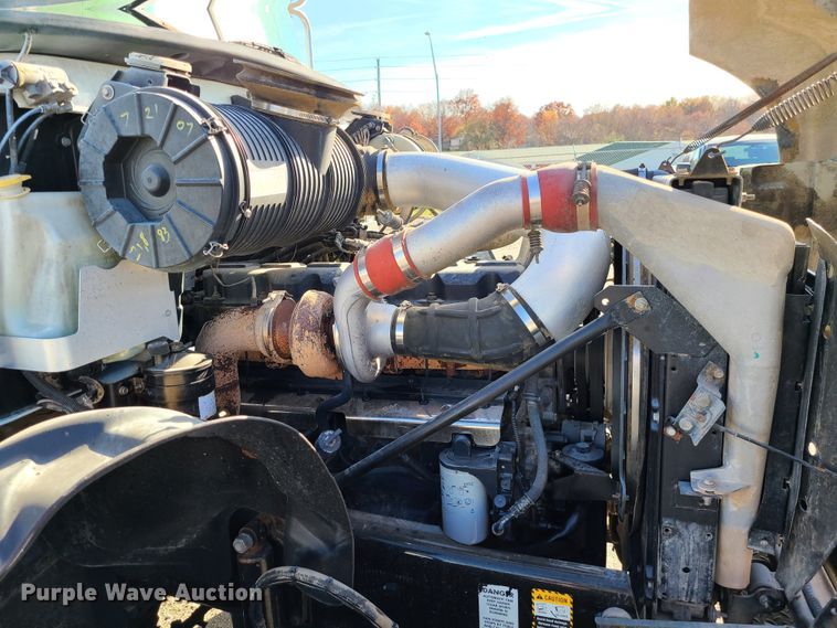 image for item DJ1552 2007 Mack CV713 Granite  dump truck