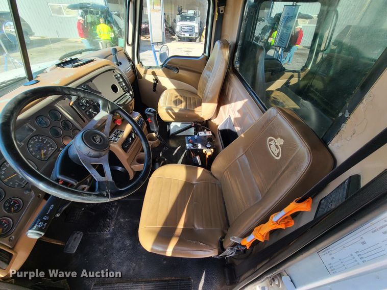 image for item DJ1552 2007 Mack CV713 Granite  dump truck