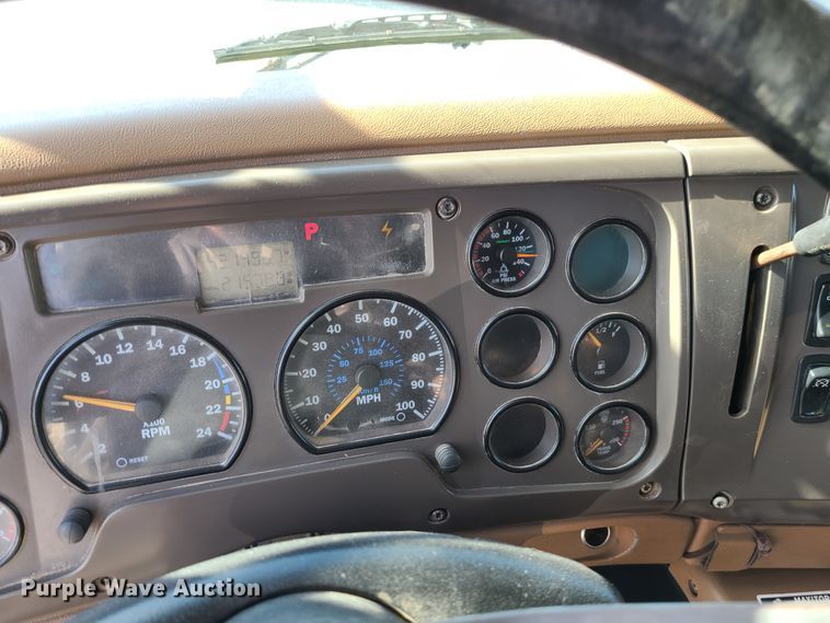 image for item DJ1552 2007 Mack CV713 Granite  dump truck