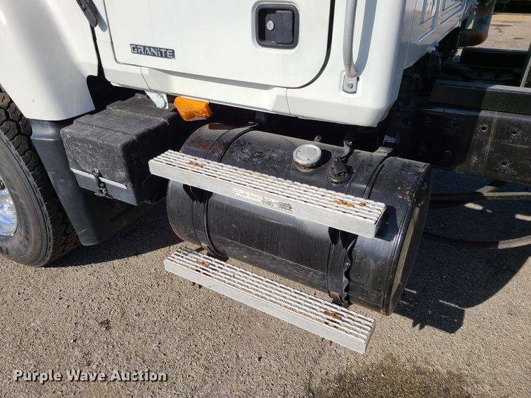 image for item DJ1552 2007 Mack CV713 Granite  dump truck