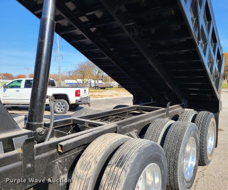 image for item DJ1552 2007 Mack CV713 Granite  dump truck