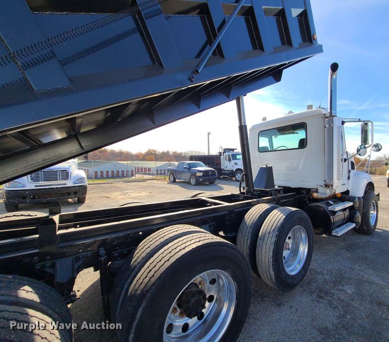 image for item DJ1552 2007 Mack CV713 Granite  dump truck