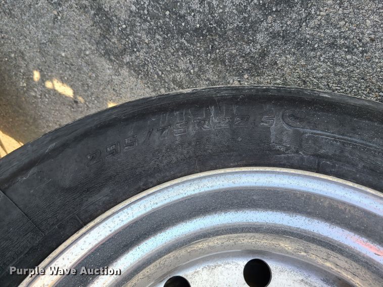 image for item DJ1552 2007 Mack CV713 Granite  dump truck