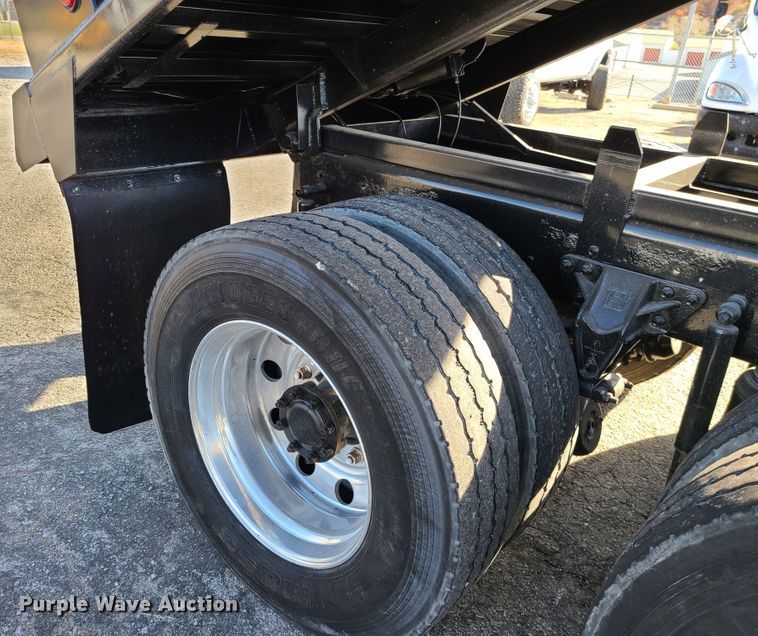 image for item DJ1552 2007 Mack CV713 Granite  dump truck