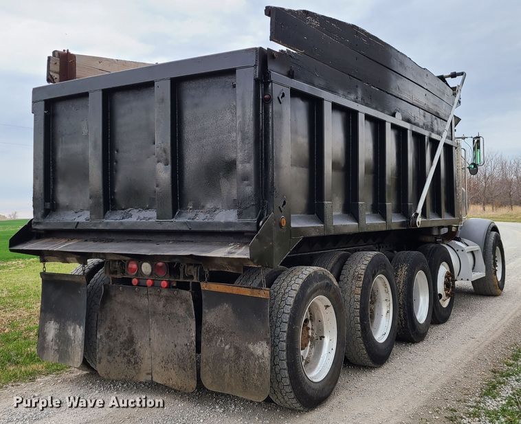 image for item DJ1728 2001 Peterbilt 357  dump truck