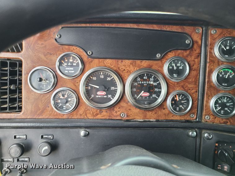 image for item DJ1728 2001 Peterbilt 357  dump truck