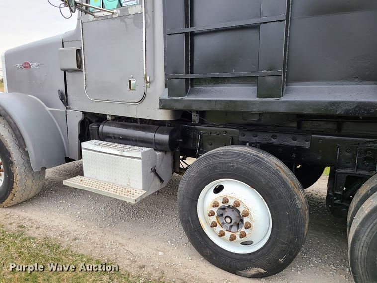 image for item DJ1728 2001 Peterbilt 357  dump truck