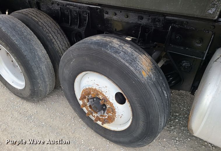 image for item DJ1728 2001 Peterbilt 357  dump truck