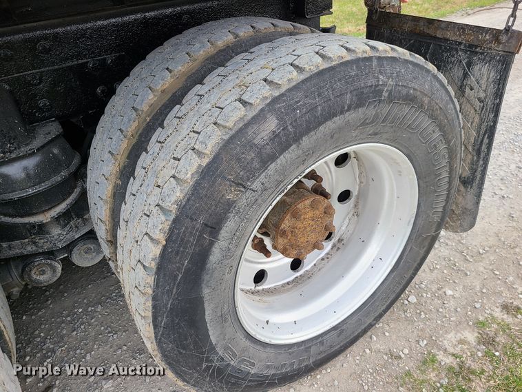 image for item DJ1728 2001 Peterbilt 357  dump truck