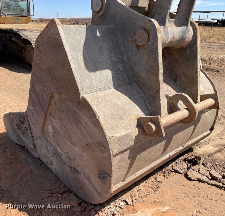 image for item DJ5093 2012 John Deere 450D LC  excavator