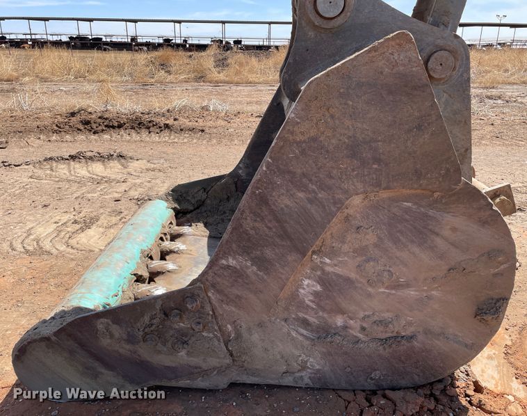 image for item DJ5093 2012 John Deere 450D LC  excavator