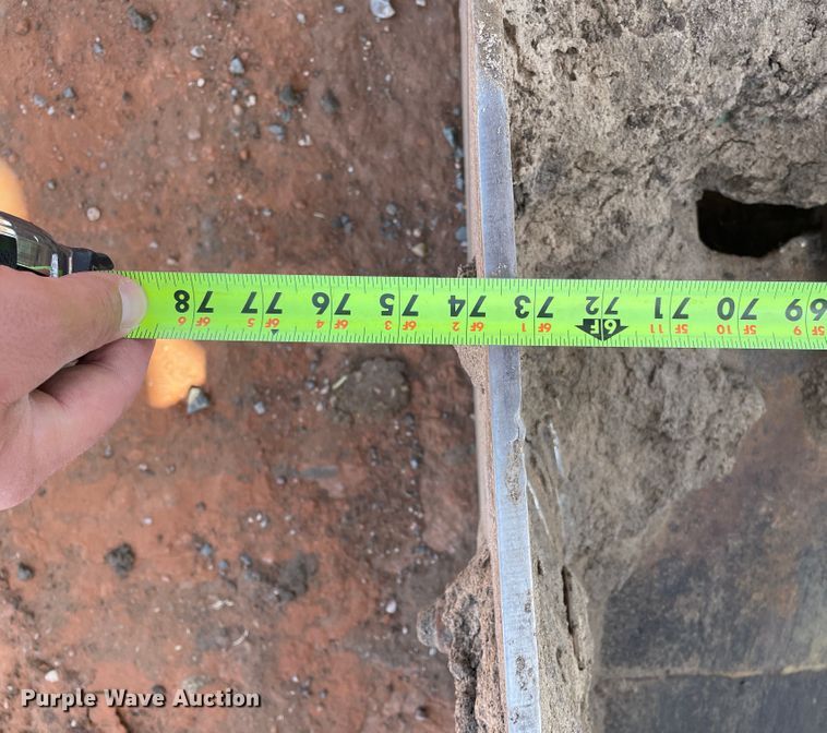 image for item DJ5093 2012 John Deere 450D LC  excavator