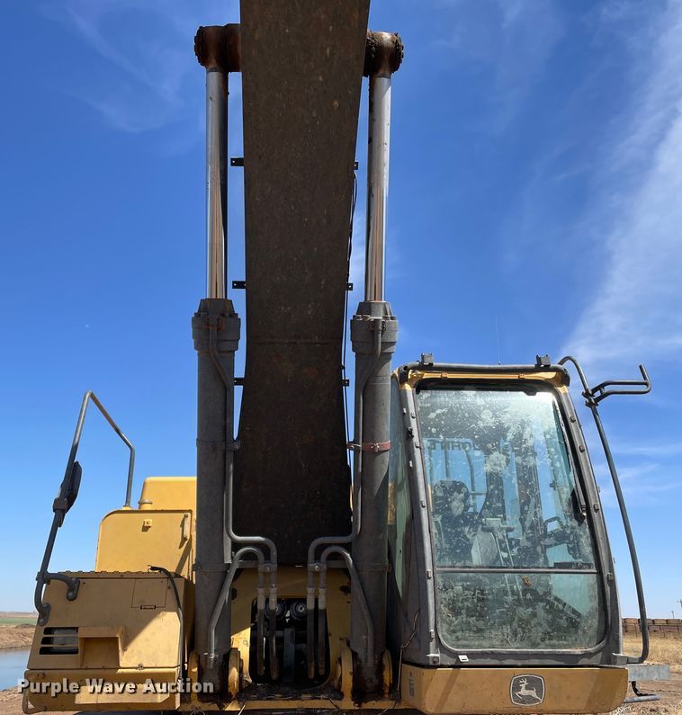 image for item DJ5093 2012 John Deere 450D LC  excavator