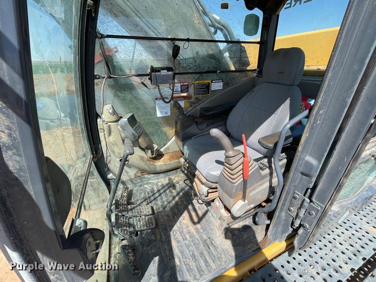 image for item DJ5093 2012 John Deere 450D LC  excavator