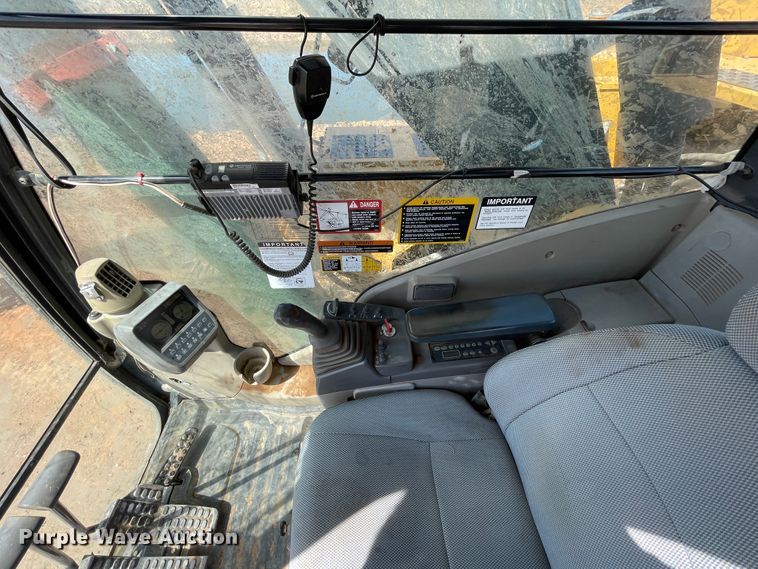 image for item DJ5093 2012 John Deere 450D LC  excavator