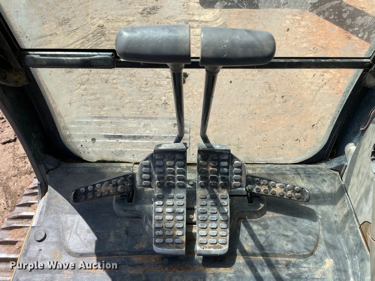 image for item DJ5093 2012 John Deere 450D LC  excavator