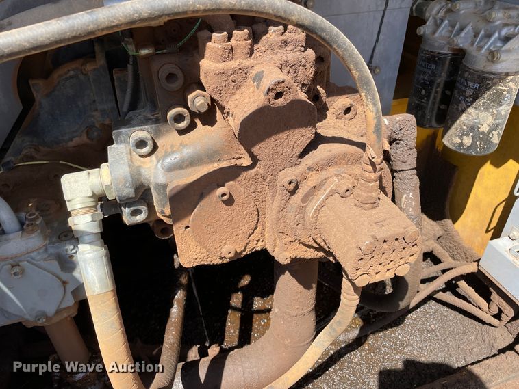 image for item DJ5093 2012 John Deere 450D LC  excavator