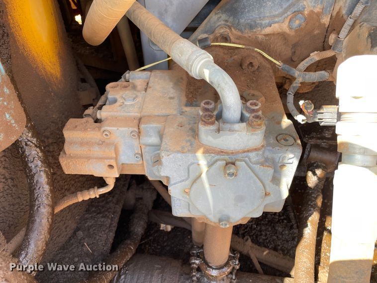 image for item DJ5093 2012 John Deere 450D LC  excavator