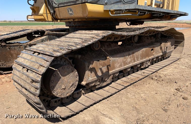 image for item DJ5093 2012 John Deere 450D LC  excavator