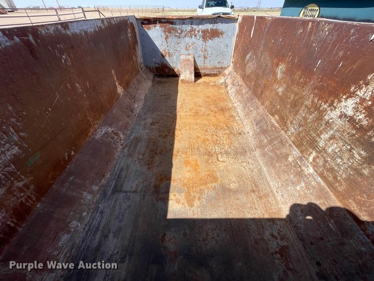 image for item DJ5112 Wastequip  roll-off dumpster