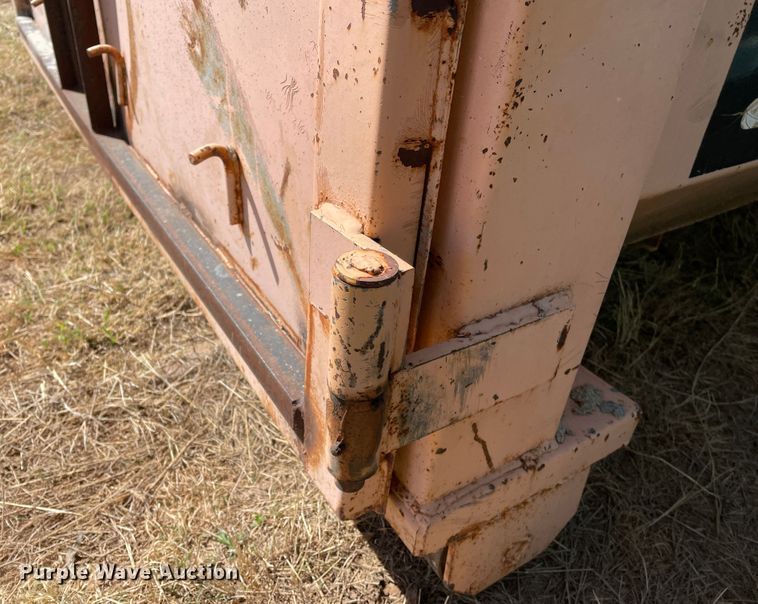 image for item DJ5112 Wastequip  roll-off dumpster