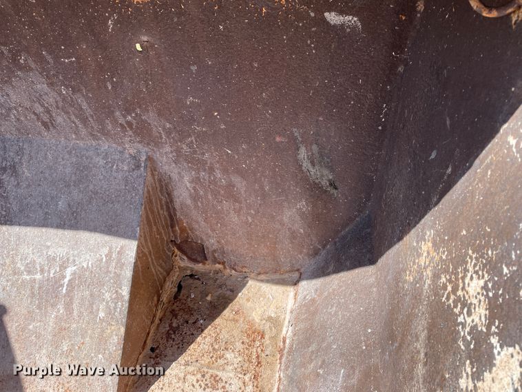 image for item DJ5113 Roll-off dumpster