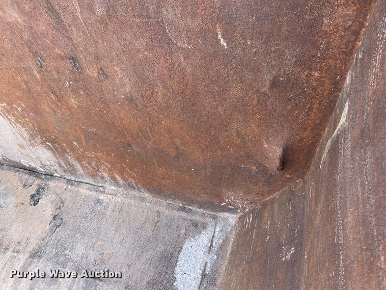 image for item DJ5114 Roll-off dumpster